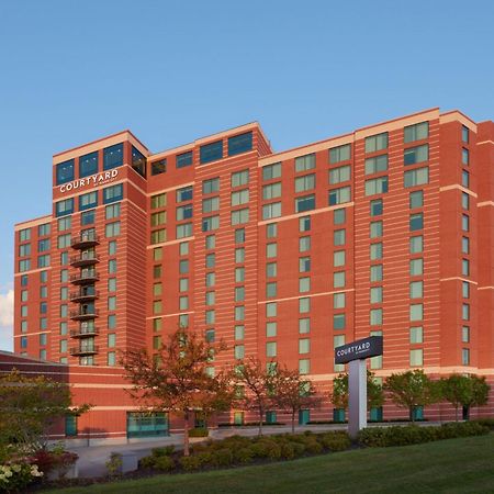 Courtyard By Marriott Ottawa East Hotel Exterior photo
