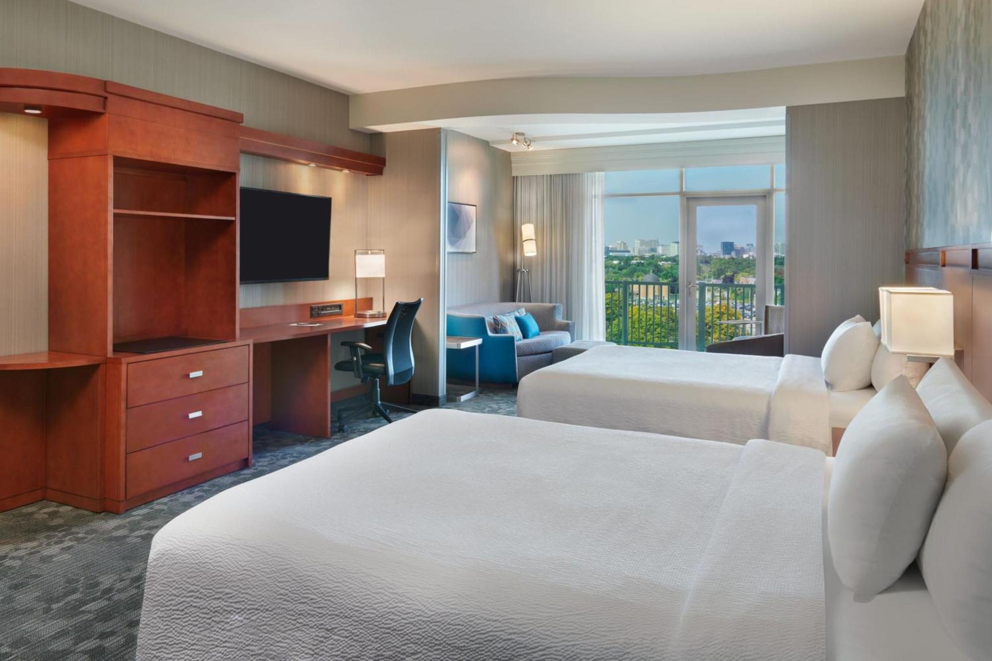 Courtyard By Marriott Ottawa East Hotel Exterior photo